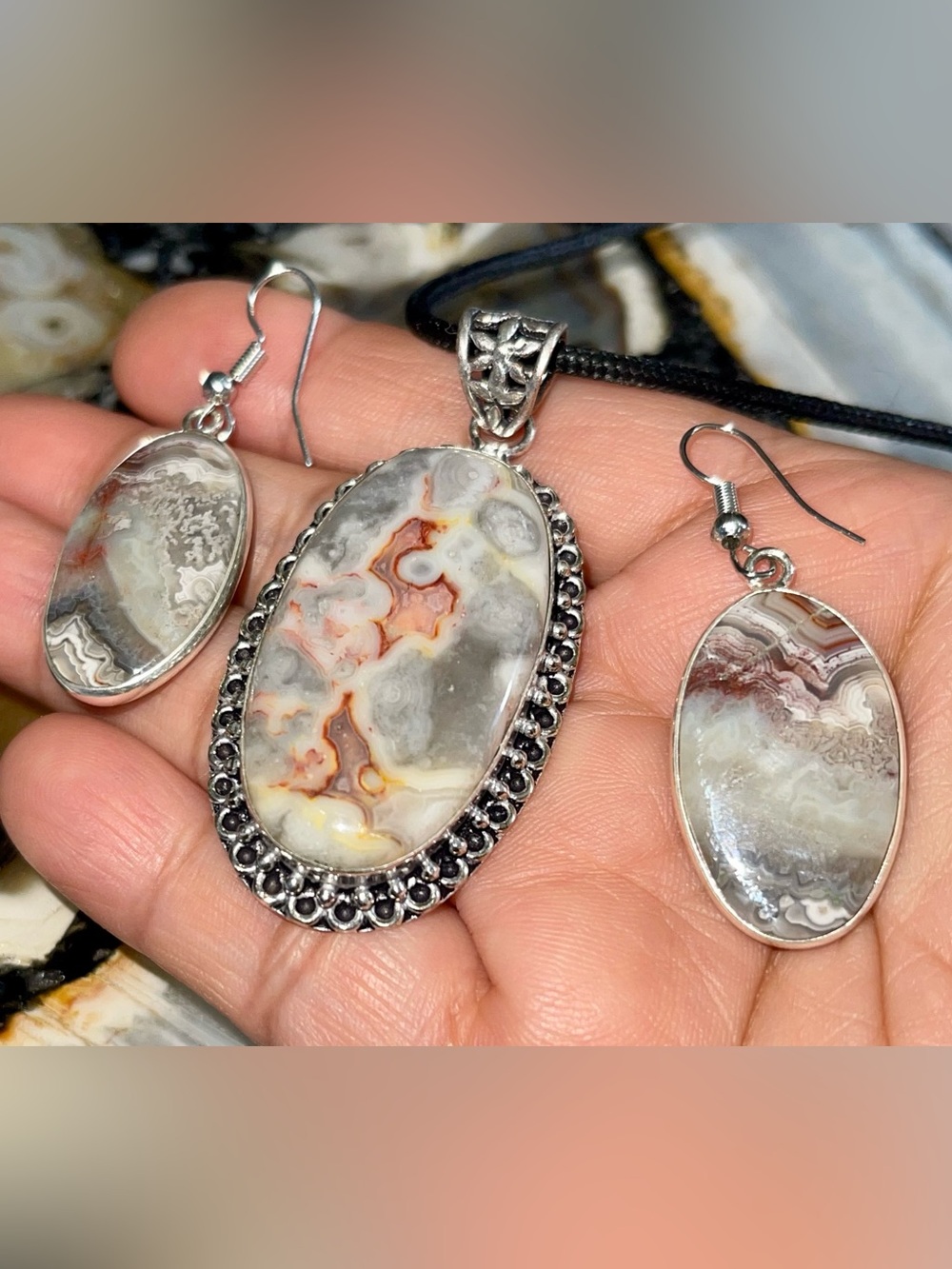 Crazy Lace Agate Pendant & Earrings Set
